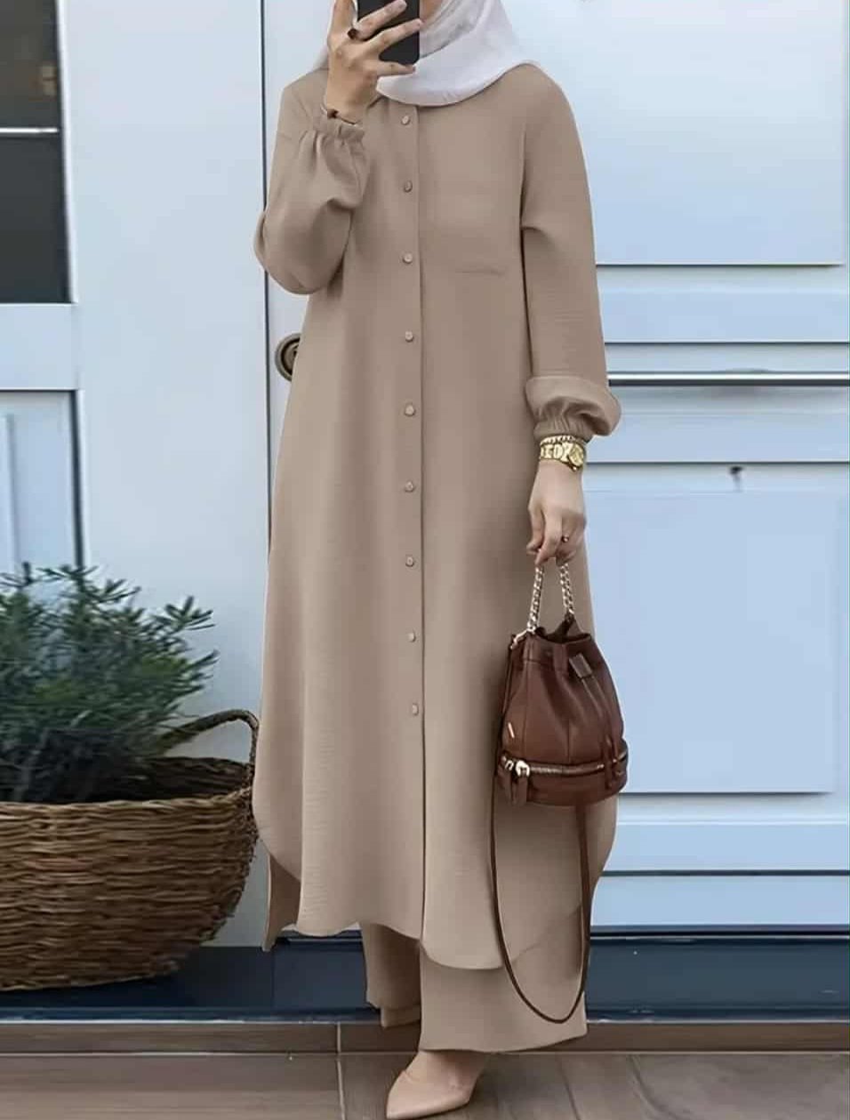 Ensemble Modeste Élégant – 2 Pièces Chic & Confortable