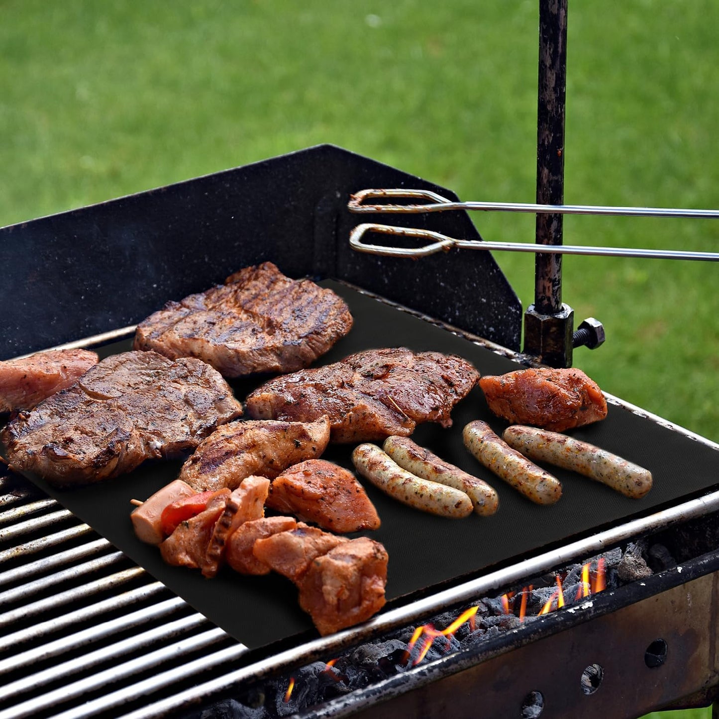 Lot de 2 Tapis de Barbecue Antiadhésifs – Résistants à la Chaleur et au Lave-Vaisselle, 40 x 33 cm, Réutilisables et Faciles à Nettoyer pour Barbecue à Gaz, Électrique et Charbon de Bois